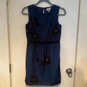 Sleeveless dress